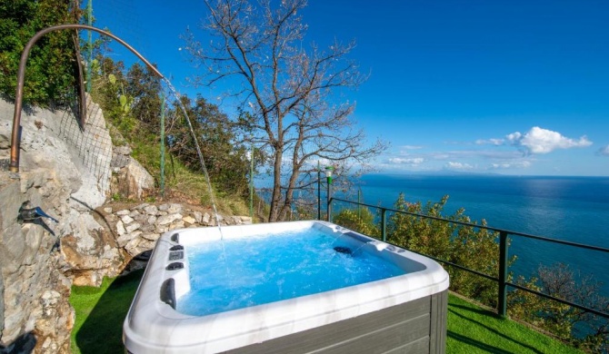 Casa Luci relax, jacuzzi and breathtaking view