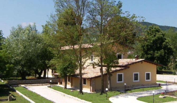 Azienda Agrituristica Tenuta ValViola Amiternum