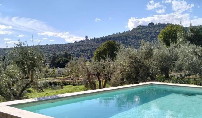 Villa sotto Cortona con piscina privata