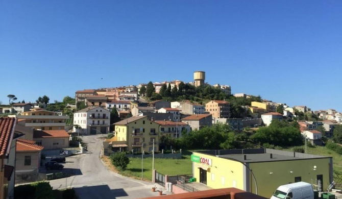 Casa vacanza Colle Renazzo con terrazzo in collina 15 min. dal mare