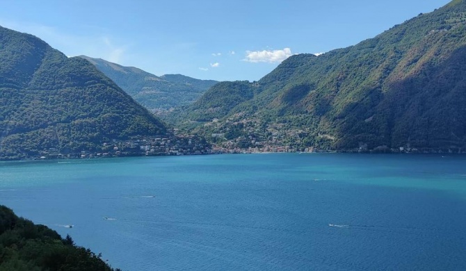 Private Room near BELLAGIO view lake Como