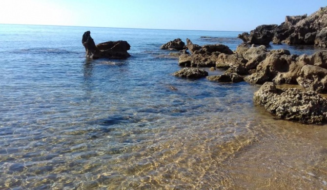 casa indipendente con accesso diretto al mare