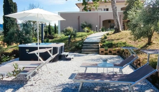 Panoramic Country house near Vinci-Tuscany