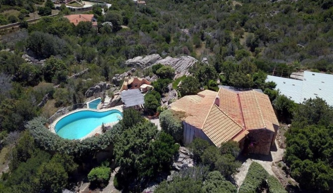 Sardinia Family Villas - Villa Nina with private pool