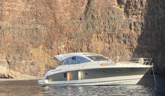 Barca di lusso Prestige 440s