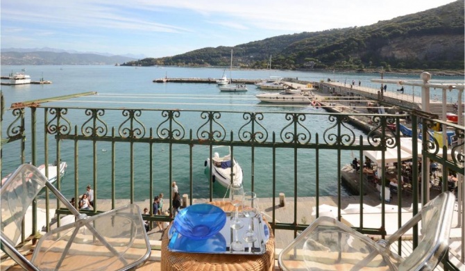 Nice apartment in Portovenere with WiFi and 2 Bedrooms