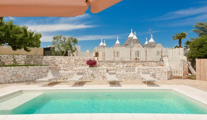 Trulli Colebè with Private pool