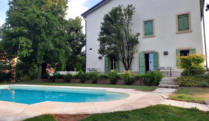 Montresora, villa con piscina privata tra il Lago di Garda e Verona