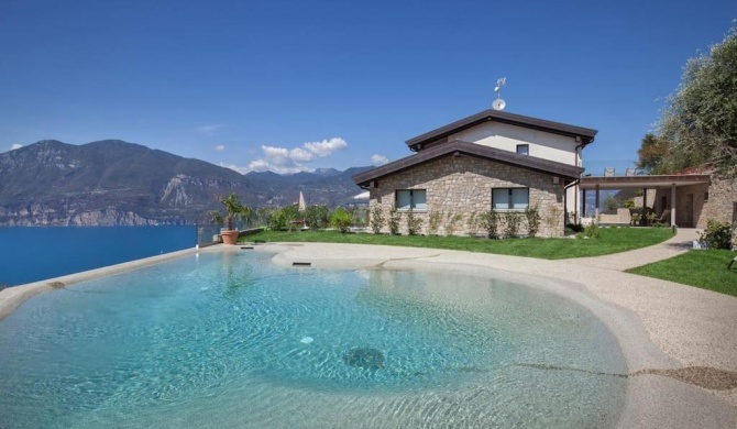 Villa Divina - APT Divina con piscina e vista lago