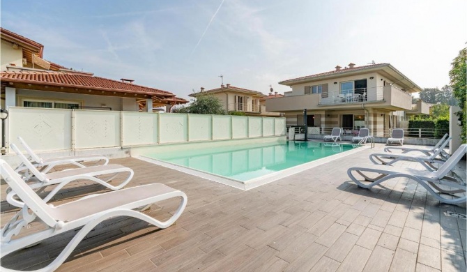 Awesome apartment in Puegnago sul Garda with 2 Bedrooms, WiFi and Outdoor swimming pool