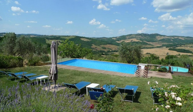 Villa with private swimming pool and private garden in quiet area, panoramic views