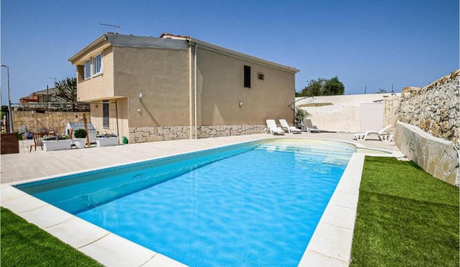 Awesome home in Ragusa with Swimming pool, Private swimming pool and 2 Bedrooms