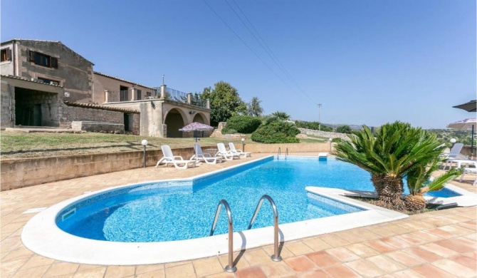 Awesome home in Ragusa with 5 Bedrooms, WiFi and Private swimming pool