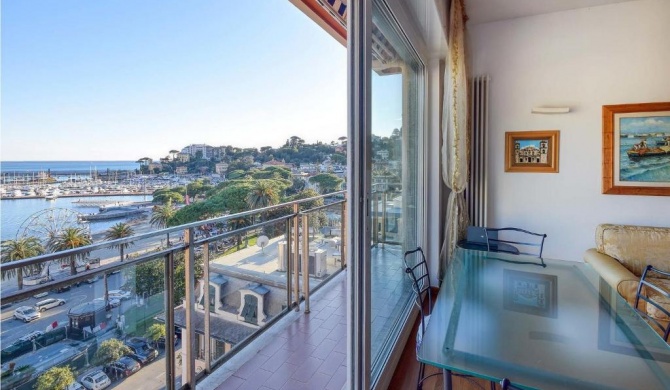 Stunning apartment in Rapallo with 2 Bedrooms and WiFi