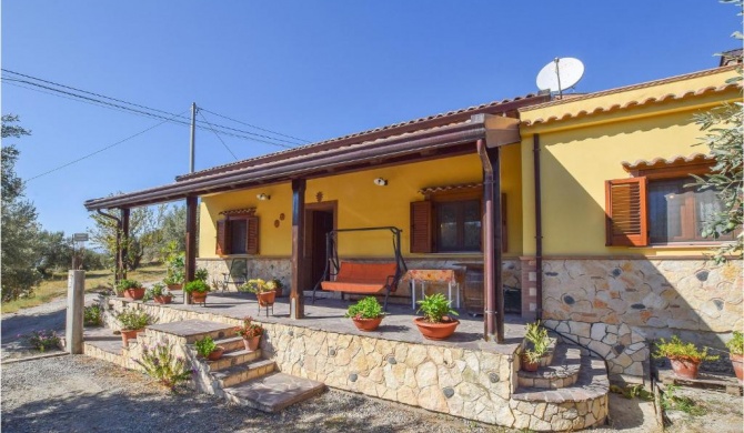 Awesome home in Reggio Calabria with WiFi and 3 Bedrooms